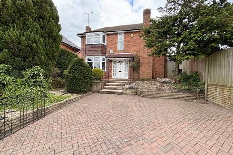 3 bed detached house for rent in Dunard Road, Shirley
