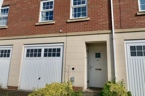 4 bed terraced house for rent in Highlander Drive, TELFORD, TF2