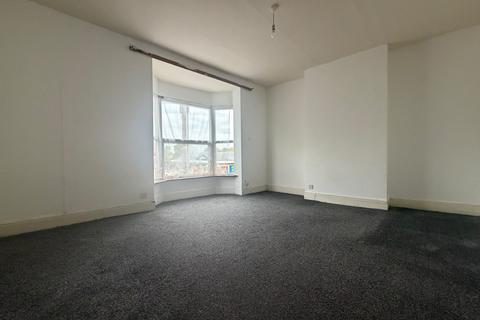 3 bed house for rent in Wellington Road, Bilston, WV14