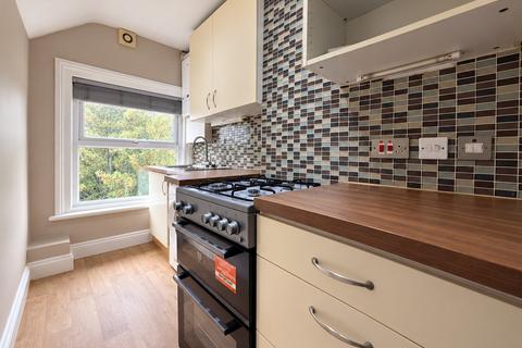 1 bed flat/apartment for rent in Upper Grosvenor Road, Tunbridge Wells