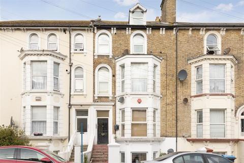 1 bed flat/apartment for rent in Harold Road, Cliftonville, Margate, Kent, CT9