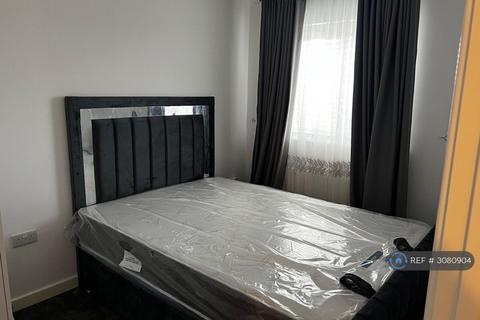 1 bed room for rent in Winter Fields Drive, Wakefield, WF3