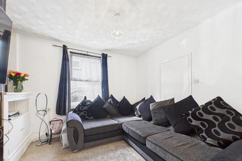 2 bed property for rent in Orchard Road, Torquay, TQ2