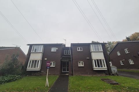 1 bed flat/apartment for rent in The Dell, Birkenhead, Merseyside. CH42