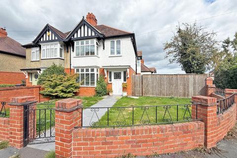 4 bed semi-detached house for rent in Porthill Drive, Copthorne, Shrewsbury