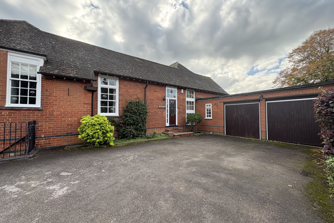 3 bed semi-detached house for rent in Rockingham Paddocks, Kettering NN16