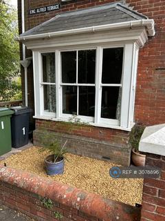 3 bed terraced house for rent in King Alfred Terrace, Winchester, SO23