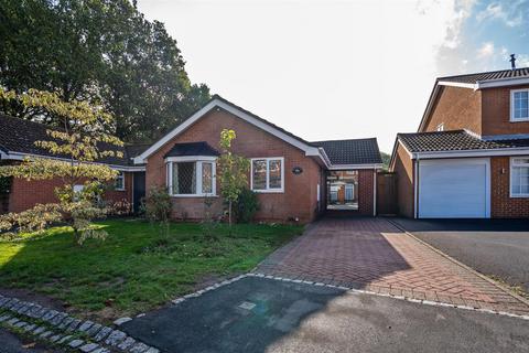 3 bed bungalow for rent in Hawbridge Close, Shirley, Solihull