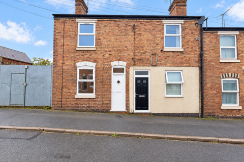 2 bed terraced house for rent in Broad Street, Kidderminster, Worcestershire, DY10