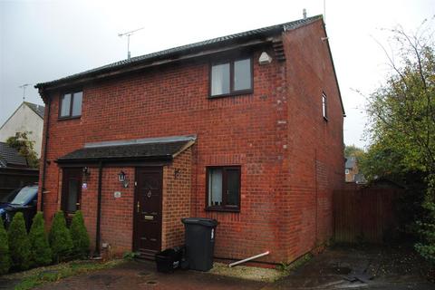 2 bed terraced house for rent in Redcap Gardens, Swindon SN5