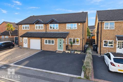4 bedroom semi-detached house for sale