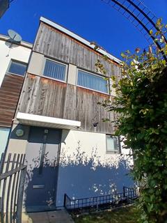 3 bed flat/apartment for rent in Acacia Road, Gateshead NE10