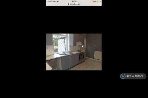 2 bed terraced house for rent in Tottington Road, Bury, BL8