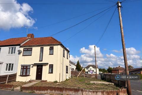3 bed semi-detached house for rent in Newport Road, Guildford, GU12