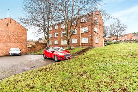 3 bed flat/apartment for rent in Central Drive, West Midlands DY3
