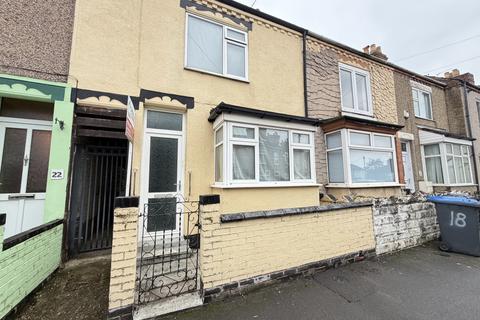 3 bed terraced house for rent in Victoria Avenue, RUGBY