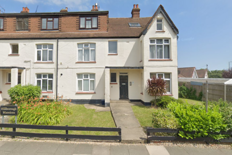 2 bed flat/apartment for rent in Hillborough Road, Westcliff-on-Sea, SS0
