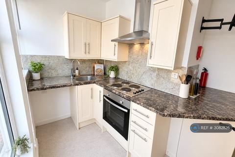 1 bed flat/apartment for rent in North Marine Road, Scarborough, YO12