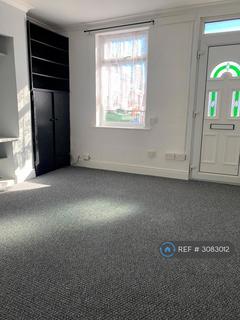 2 bed terraced house for rent in King Street, Mansfield, NG18