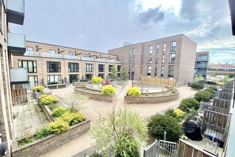 3 bed flat/apartment for rent in Canal Mill Apartments, Laburnum Street, E2
