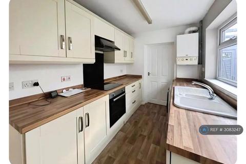 3 bed terraced house for rent in Norwich Road, Lowestoft, NR32