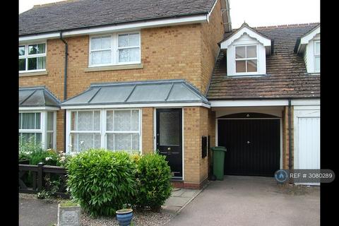 3 bed semi-detached house for rent in Watermead, Aylesbury, HP19