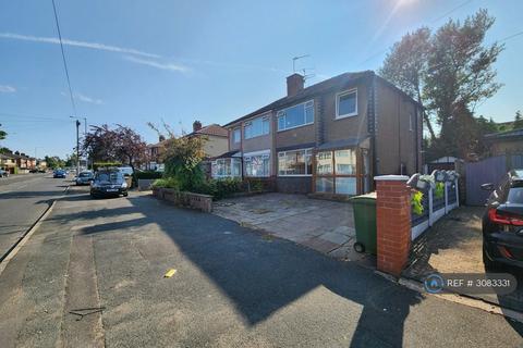 3 bed semi-detached house for rent in Bradford Road, Bolton, BL4