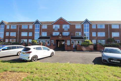 2 bed flat/apartment for rent in Thomas Court, Toppings Green, Bromley Cross, Bolton, BL7