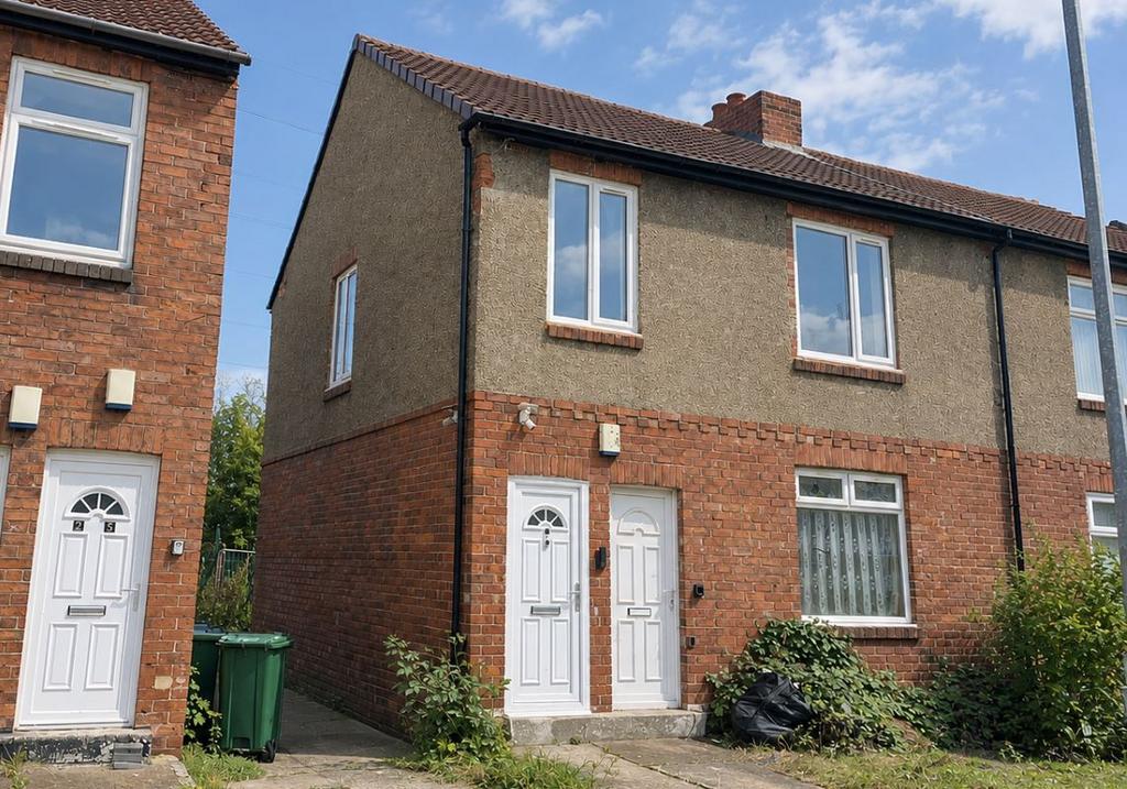 24 Wilson Avenue, East Sleekburn... 2 bed flat for sale - £5,000