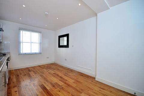 2 bed flat/apartment for rent in Hackney Road, Shoreditch, London, E2