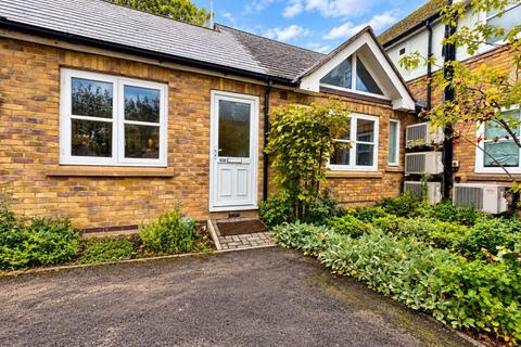 1 bed bungalow for rent in West Street, Huntingdon PE29