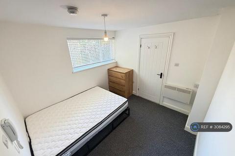 1 bed room for rent in Market Street, Little Lever, Bolton, BL3