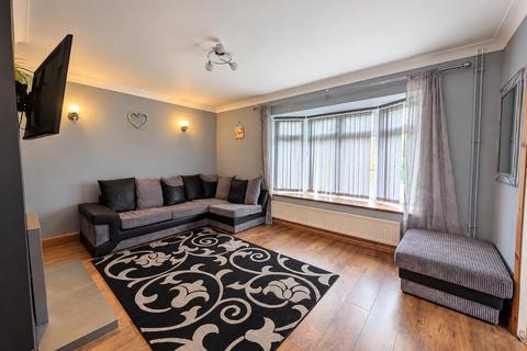 3 bed semi-detached house for rent in Parnell Close, Colchester, CO2