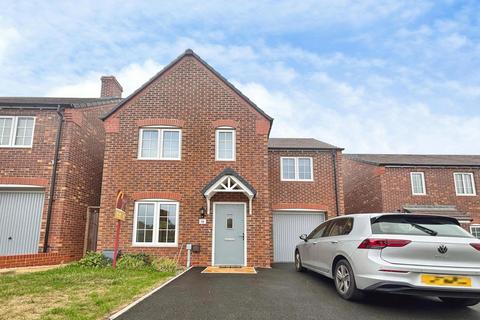 4 bed detached house for rent in Wuffle Gardens, Nuneaton, Warwickshire, CV11