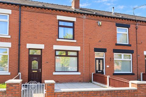 3 bed terraced house for rent in Willows Lane, Bolton