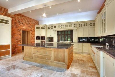 5 bedroom detached house to rent, Wilderwick Road, Dormansland