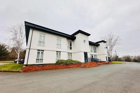 2 bed flat/apartment for rent in 16 Danescourt Manor, Danescourt Road, Tettenhall, Wolverhampton