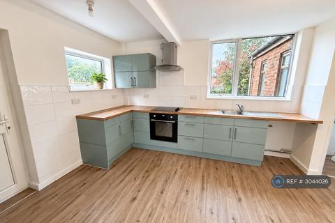 2 bed semi-detached house for rent in Everingham Road, Doncaster, DN4