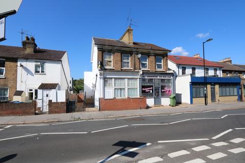 2 bed flat/apartment for rent in Selsdon Road, South Croydon, CR2