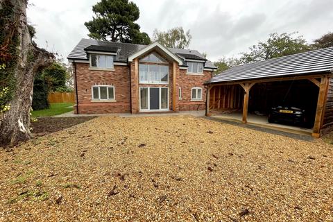 4 bed detached house for rent in Hawthorn Bank, Spalding, PE11