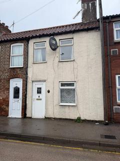 2 bed terraced house for rent in Queen Street, Boston