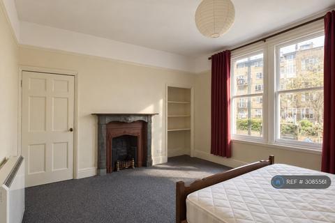 4 bedroom flat to rent