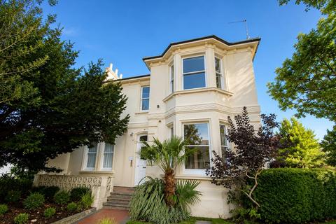 1 bed flat/apartment for rent in Shelley Road, Worthing Central, Worthing