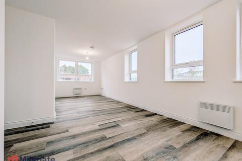2 bed flat/apartment for rent in Broadway North, Basildon SS13