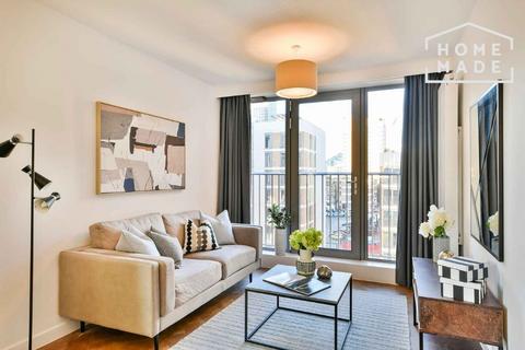 2 bed flat/apartment for rent in Broadside, M4