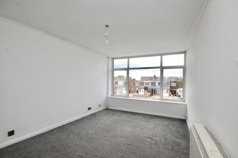 2 bed flat/apartment for rent in Trimdon Avenue, North Yorkshire TS5