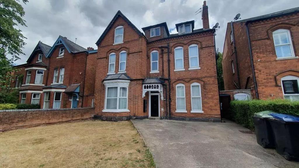 Flat 2, 23 Clarendon Road... 1 bed flat to rent - £850 pcm (£196 pw)