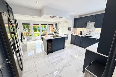 3 bed semi-detached house for rent in Rosefinch Way, Blackpool, FY3