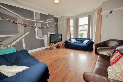 7 bedroom house to rent, Brudenell Road