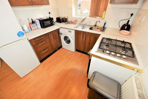 2 bedroom flat to rent - Swan With Two Necks